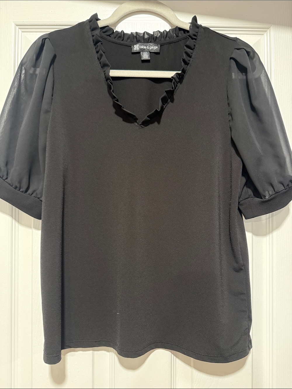 Cable & Gauge Black Ruffle V-Neck Puff Sleeve Blouse